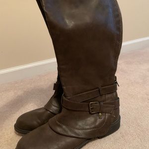 Size 13 Women’s Boots